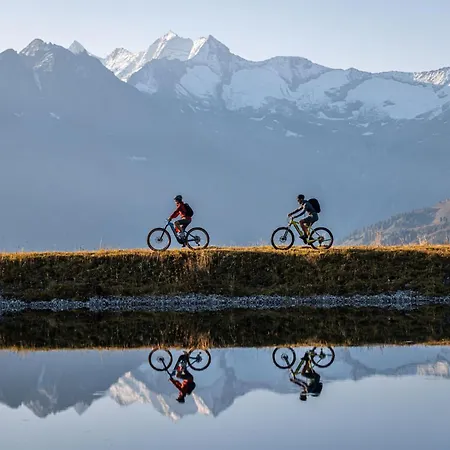 Mygoodlife & Bar Hotel 4*